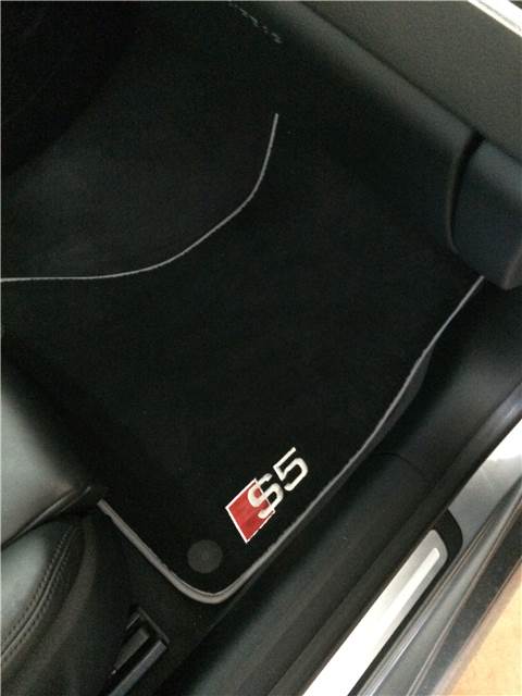 Audi R8 Floor Mats Logos